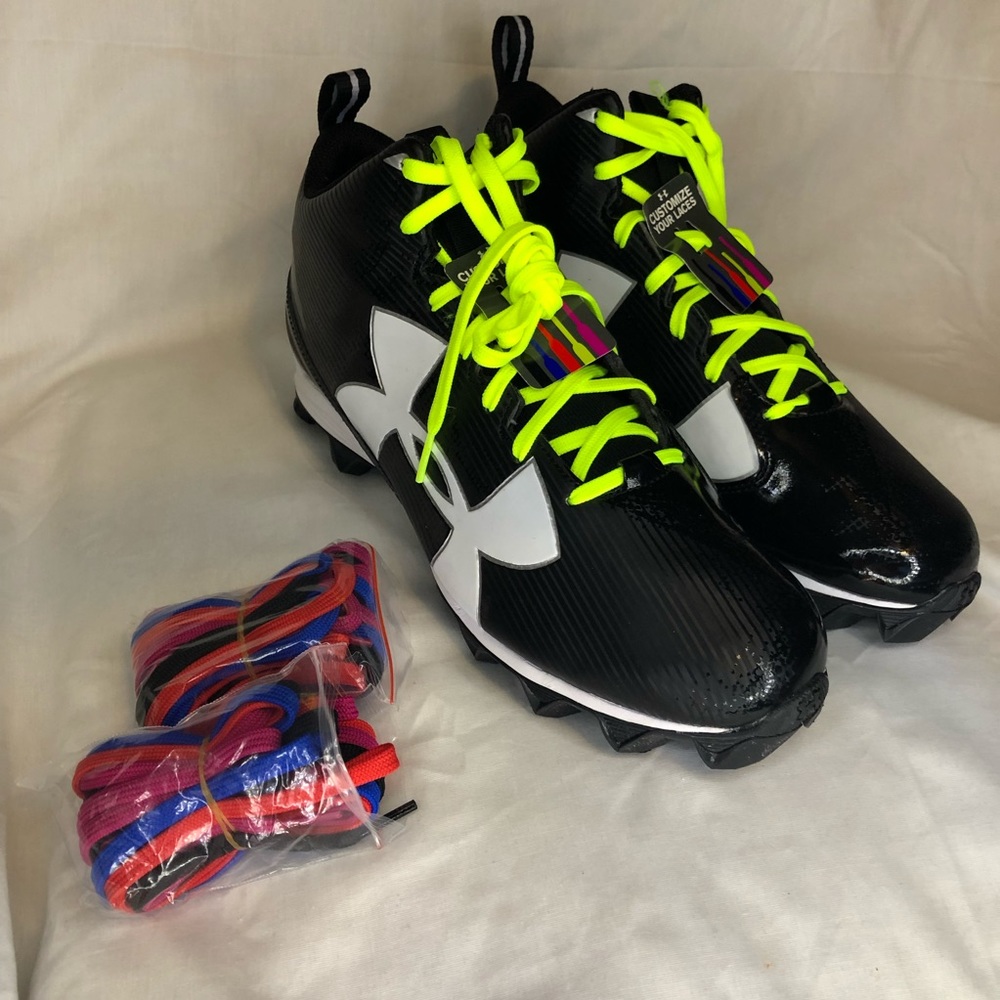 Under Armour Crusher Men’s Football Cleats w/laces